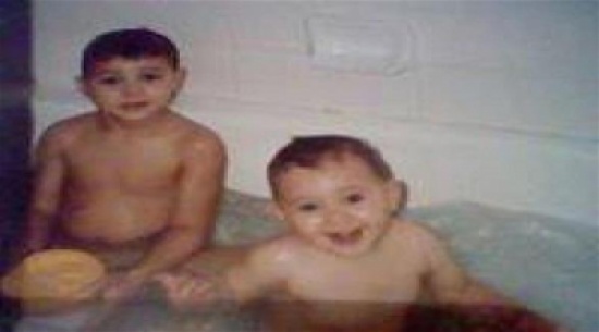 صورة على فيسبوك تجمع أمريكية بابنها بعد 15 عاماً