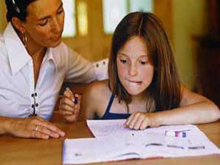 بمساعدة الأبوين.. طفلك يتجاوز مخاوفه من الدراسة