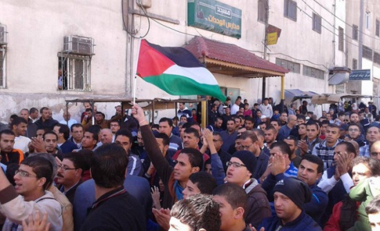 بالصور : مسيرات في الوحدات نصرة للأقصى بالصور : مسيرات في الوحدات نصرة للأقصى