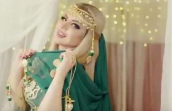 حليمة بولند تتعرّض لموقف طريف على الهواء.. بالفيديو حليمة بولند تتعرّض لموقف طريف على الهواء.. بالفيديو