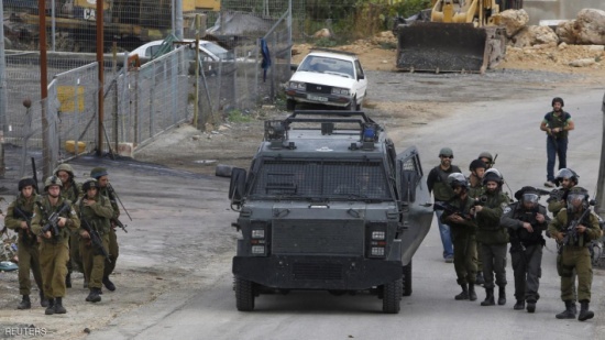 الجيش الإسرائيلي يعتقل 12 فلسطينيا في الضفة الغربية والأغوار