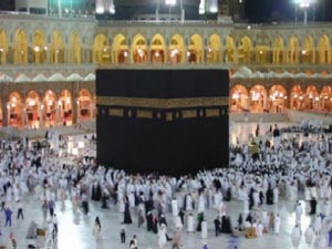 اوقاف اربد تسلم 800 تصريح حج لاصحابها 