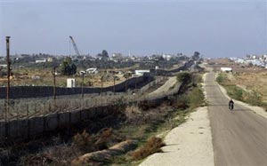 انتشار مصري على الحدود وإجراءات ضد الأنفاق مع غزة