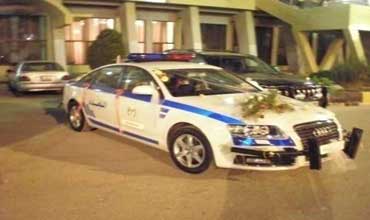سيارة شرطة " عروس " 