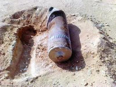 العثور على قذيفة قديمة في اربد العثور على قذيفة قديمة في اربد
