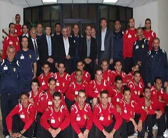 الأمير علي يلتقي المنتخب الوطني ويودع الشباب 