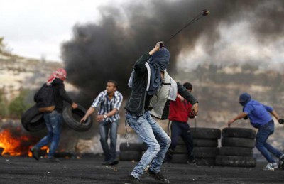نتنياهو يدرس إنشاء “محكمة خاصة” لمواجهة الانتفاضة الفلسطينية نتنياهو يدرس إنشاء “محكمة خاصة” لمواجهة الانتفاضة الفلسطينية