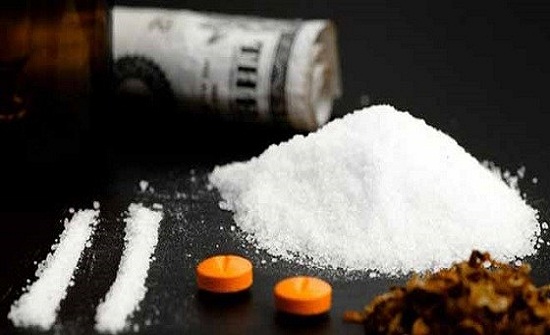 بعد جلبها مواد مخدرة.. حكم بالاختبار القضائي سنة لـ ” فاشينيستا ” مشهورة