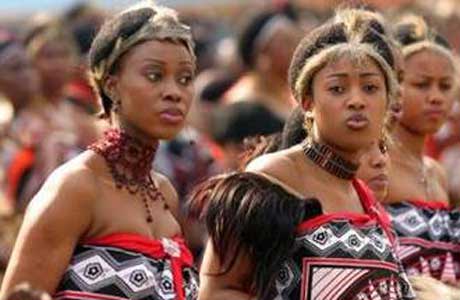 وزير العدل يختبئ في سرير ملكة سوازيلند