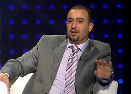 إصابة أحمد السقا بجلطة في ساقه 