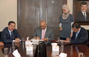 التطبيقية للتعليم الفندقي تقدم عشر منح للفتيات لدراسة الفندقة 