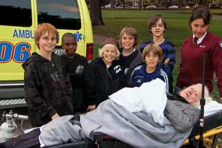 الاطفال والمريضة