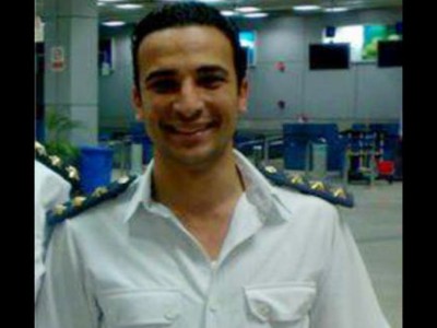 الجيش المصري يعلن العثور على جثة الضابط المختطف في سيناء الجيش المصري يعلن العثور على جثة الضابط المختطف في سيناء