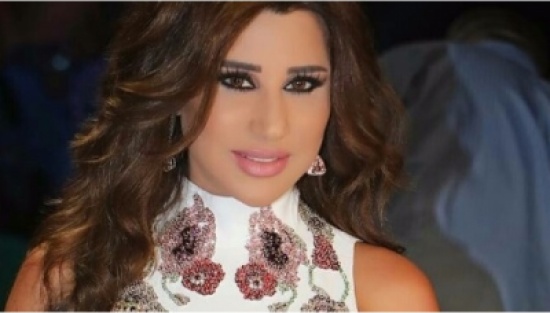 وصلة غزل على مسرح Arabs Got Talent... نجوى وأحمد ودمية! وصلة غزل على مسرح Arabs Got Talent... نجوى وأحمد ودمية!