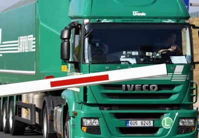 استمر بقيادة الشاحنة 29 يوما دون استراحة.. والنتيجة؟