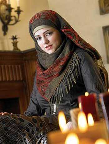 حجابك الأنيق بساطة وحشمة   