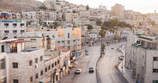 تقرير : دخل المواطن الأردني لم يعد كافياً لشراء حاجيات العيد تقرير : دخل المواطن الأردني لم يعد كافياً لشراء حاجيات العيد