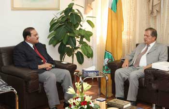 بحث التعاون الاكاديمي بين الاردنية والجامعات التركية 