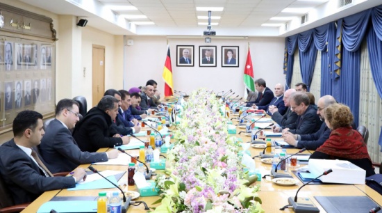 بالصور : الطراونة يلتقي رئيس مجلس النواب الالماني بالصور : الطراونة يلتقي رئيس مجلس النواب الالماني