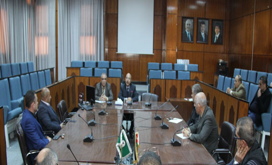 عميد البحث العلمي في اليرموك يلتقي رؤساء الأقسام الأكاديمية