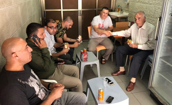 القدس: الاحتلال يفرج عن رجل الأعمال الفلسطيني منيب المصري القدس: الاحتلال يفرج عن رجل الأعمال الفلسطيني منيب المصري