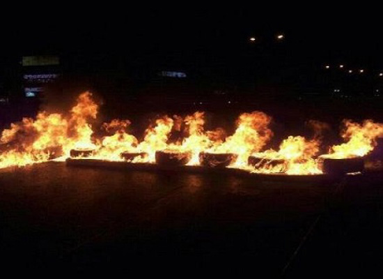 البادية الشمالية : مشاحنات واغلاق طريق جراء خلاف عشائري البادية الشمالية : مشاحنات واغلاق طريق جراء خلاف عشائري