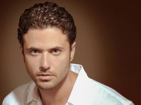 أحمد عز ينفي علاقته بـ "الليلة الكبيرة"