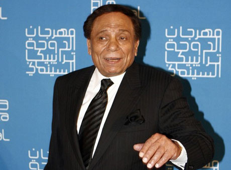 زهايمر عادل الإمام ينتقل إلى بيروت