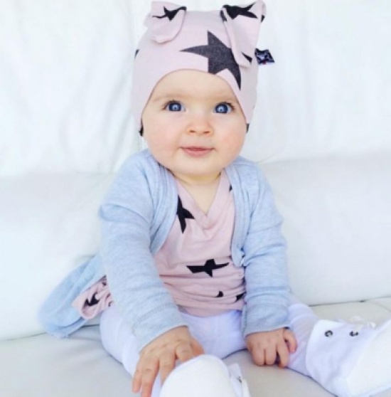 بالصور: أصغر "موديل" على انستجرام.. تبلغ عامين وتطلق علامتها التجارية الخاصة!