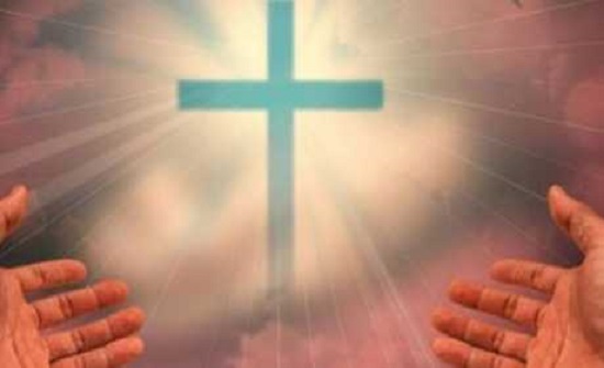 المسيحيون يصلون الشعانين على أسطح البيوت تجنبا لكسر حظر التجول