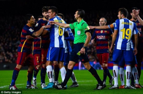 ايقاف سواريز مباراتين في كأس الملك بعد أحداث مباراة اسبانيول ايقاف سواريز مباراتين في كأس الملك بعد أحداث مباراة اسبانيول