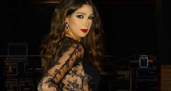 ديما صادق تشعل "انستغرام" بصورها.. تألقت بالقصير في باريس! ديما صادق تشعل "انستغرام" بصورها.. تألقت بالقصير في باريس!