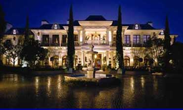 قطب العقارات الفلسطيني محمد حديد يخفض سعر قصره في أمريكا 