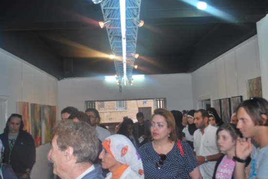 افتتاح معرض " الطفولة اللاجئة " لــ أحلام حميدان  ( صور )