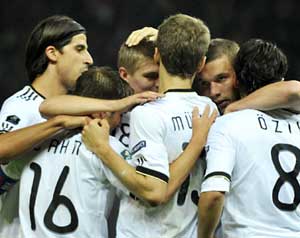 انتصارات لألمانيا وإسبانيا وهولندا 