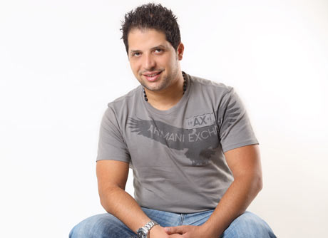 توفيق الدلو ينتهي من تسجيل "متل العادة"