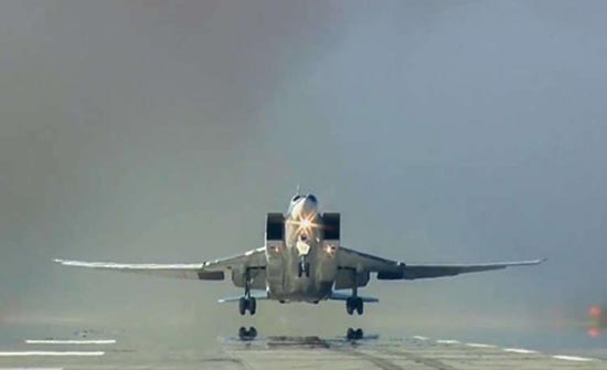 قاذفات روسية بعيدة المدى تقصف أهدافا لداعش في الاراضي السورية