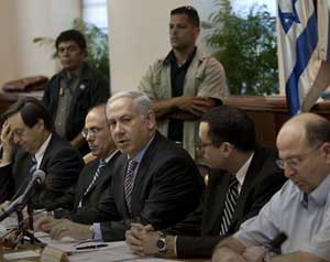 نتنياهو يبحث المفاوضات بالسباعية    