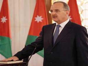 وزير العمل يدعو الشباب للتقدم الى فرص العمل المتوفرة  