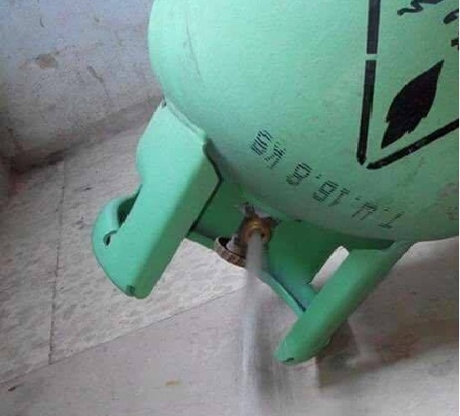 بالصور ... اسطوانات غاز ام ماء ؟!! بالصور ... اسطوانات غاز ام ماء ؟!!