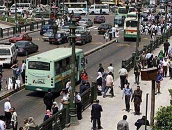 مصرع 11 شخصا بحادث سير في مصر  