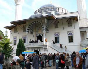 تحذير من تنامي العداء للإسلام بألمانيا    