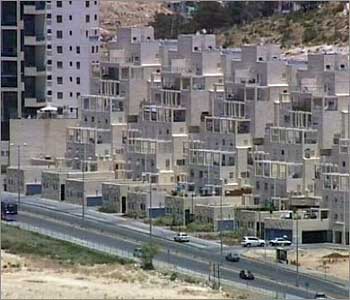 الاحتلال يجري اعمال توسعة بمستوطنة "شاكيد" قرب يعبد  