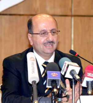 المعايطة:القانون يحظر على الموظفين الدعاية لاي مرشح في اماكن العمل