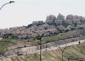 شق طريق استيطانية جديدة شمال الخليل  