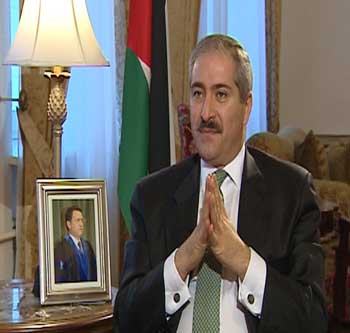 وزير الخارجية يلتقي نظيره اليوناني ويعقدان مؤتمرا صحافيا 