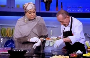 بالفيديو.. هالة فاخر تتعرض لموقف محرج على الهواء وتخرج لفاصل اضطراري