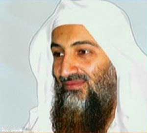 مسؤول بالناتو: بن لادن والظواهري في شمال باكستان