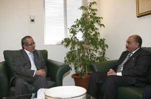 العايد يبحث مع وزير الاعلام اليمني علاقات التعاون الثنائي  