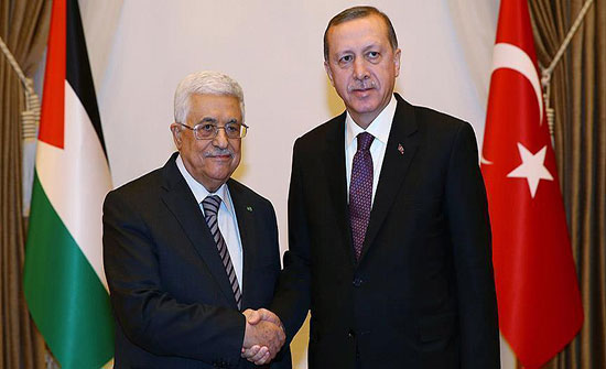 عباس يؤكد لأردوغان وقوف الشعب الفلسطيني إلى جانب تركيا عباس يؤكد لأردوغان وقوف الشعب الفلسطيني إلى جانب تركيا